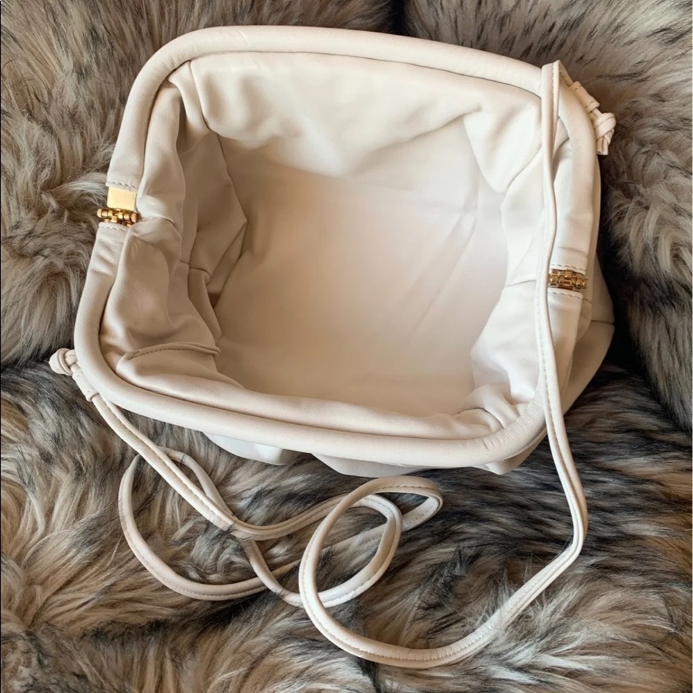 The Pouch - Picture 9 of 14